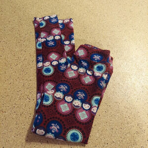 RARE! Lularoe nesting doll leggings Kids purple design fun